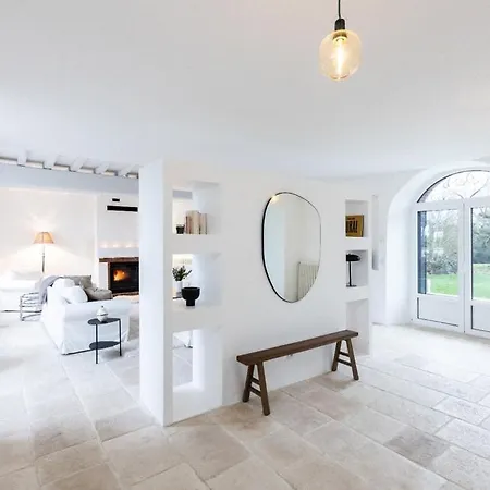 Avec Piscine, Tennis En Champagne Proche épernay&paris Villa