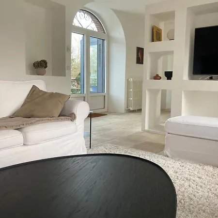 Avec Piscine, Tennis En Champagne Proche épernay&paris * Les Essarts-les-Sezanne